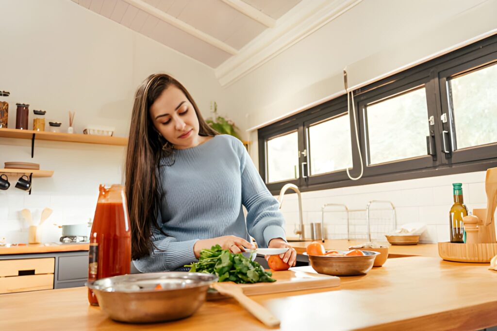 woman with diabetes cooking qwq